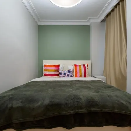 Apartment 3-bedroom Istanbul